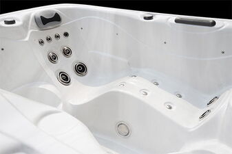 Swimspa Ares - 6 Person, 3 Seats - Hot tubs Portugal Algarve Online Shopping Site