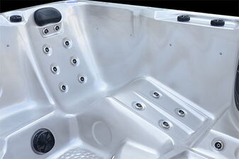Hot Tub Trident - 5 Person, 3 Seats, 2 Lounge - Hot tubs Portugal Algarve Online Shopping Site