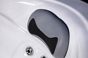 Swimspa Ares - 6 Person, 3 Seats - Hot tubs Portugal Algarve Online Shopping Site