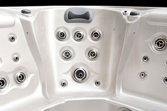 Hot Tub Maximus- 8 Person, 7 Seats, 1 Lounger - Hot tubs Portugal Algarve Online Shopping Site