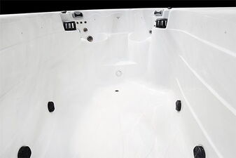 Swimspa Ares - 6 Person, 3 Seats - Hot tubs Portugal Algarve Online Shopping Site